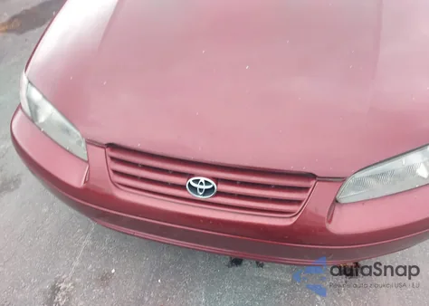 1999 Toyota Camry Le V6 из США, поврежденный, VIN 4T1BF28K7XU090013